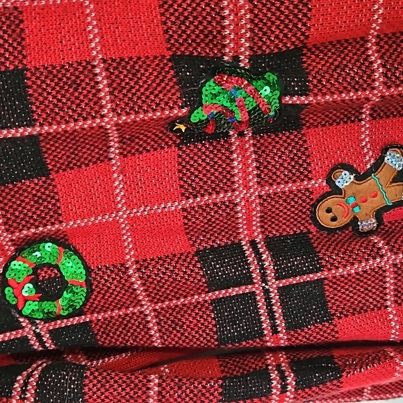 Girls' Red Christmas Pullover Sweater, Excellent Condition, (Size 4-6) - Picture 3 of 5